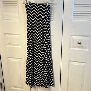 Shop WTD size small maxi dress